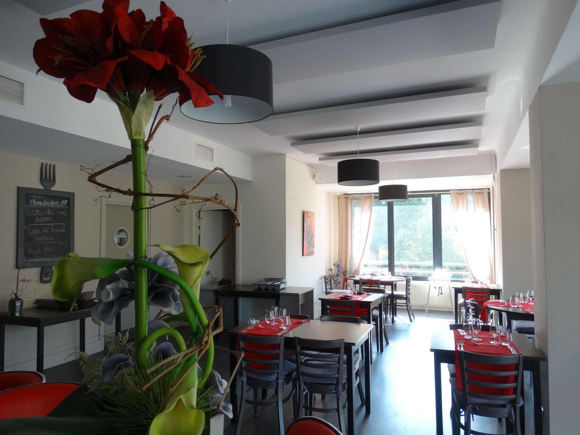 Hotel Restaurant L Echo Du Lac Gérardmer Esterno foto